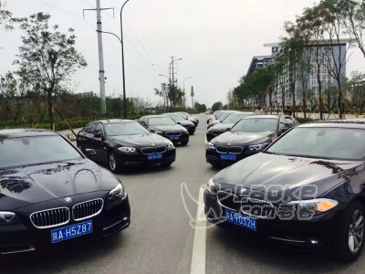 西安佳人婚车 奔驰S婚车租赁套餐优惠促销_3