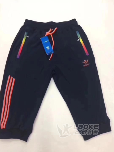 品牌服装批发_2