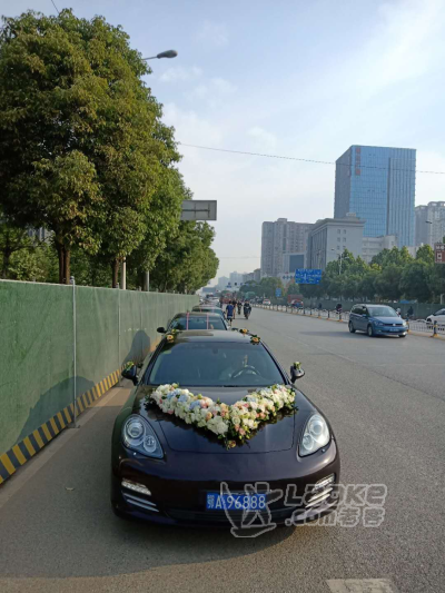 武汉婚庆租车公司，出租时尚保时捷帕拉梅拉玛莎拉蒂等婚车_0