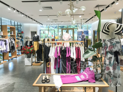 快时尚丹比奴品牌，助力你打造属于自个的实体店_1