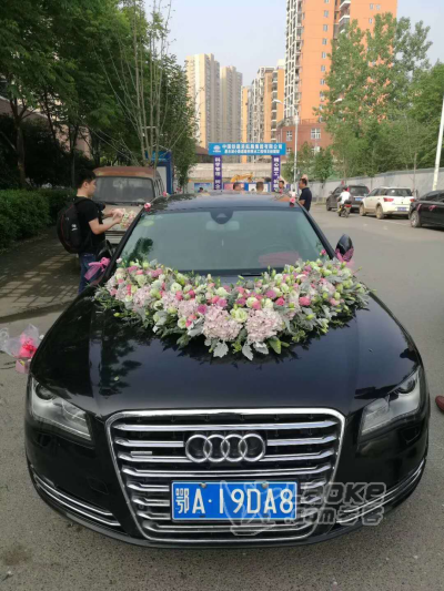孝感婚车红色敞篷跑车+奥迪A8_0