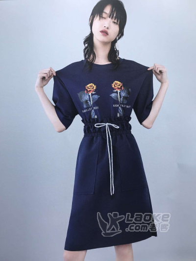 广西南宁艾微萱时尚女装批发走份批发_0