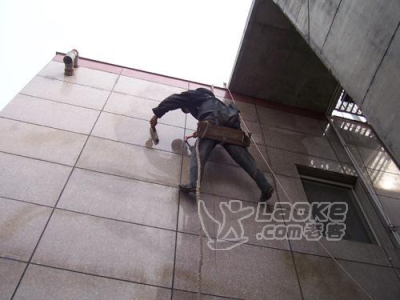荔湾专业高空清洗、外墙清洗、玻璃幕墙清洗、来电优惠_1