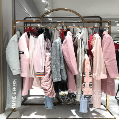 菲拉普高登女装折扣店厂家直销_每天上新款_1