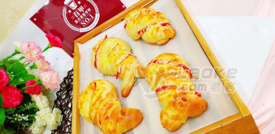 哪里学做西点  信阳百甲蛋糕培训学校_1
