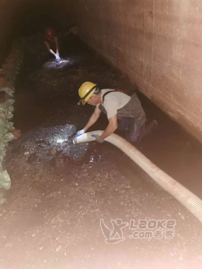 南宁低价疏通下水道 市政管道清淤 抽泥浆_1