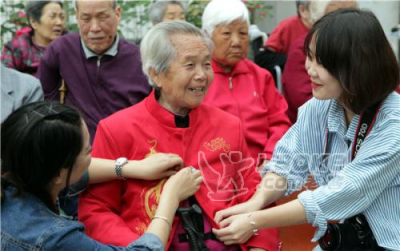 祝贺圣德医养成为全国重点养老护理中心_0