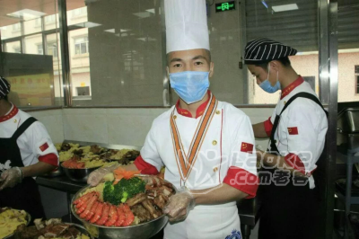 粤式大盆菜，美味火锅，自助关东煮，自助餐，西式冷餐，法式西餐按_0