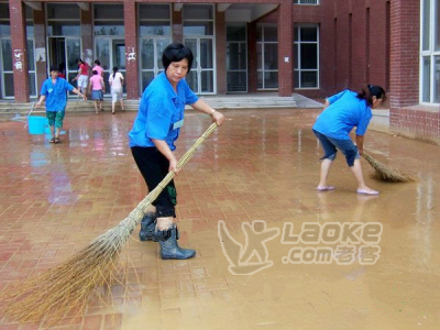 顺德开荒保洁多少钱，24小时在线，点击报价_0